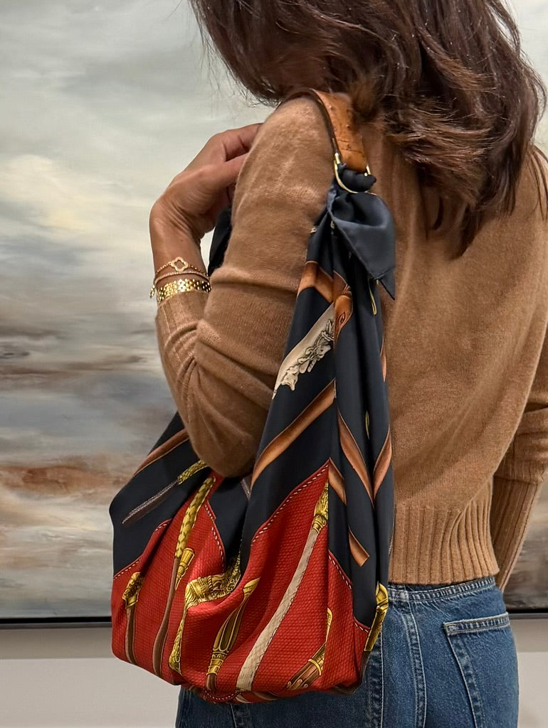 Le Noué — Vintage Hermès Silk Carré, Cannes et Pommeaux