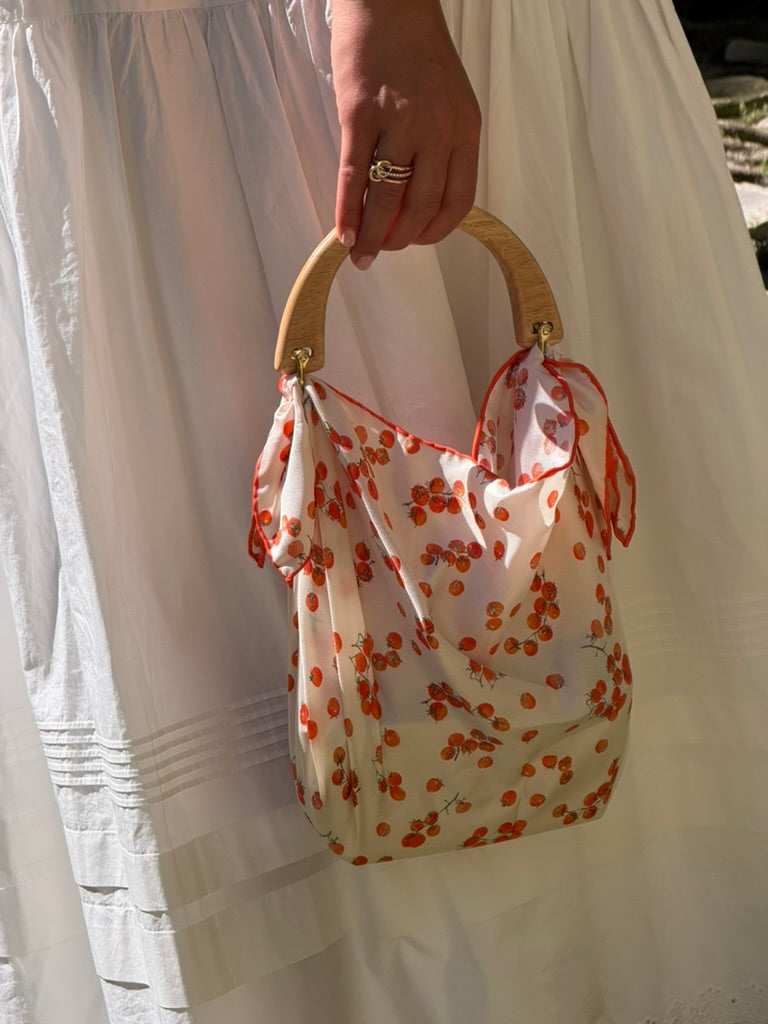 Le Noué — Silk Petite, Ivory Cherry Tomato