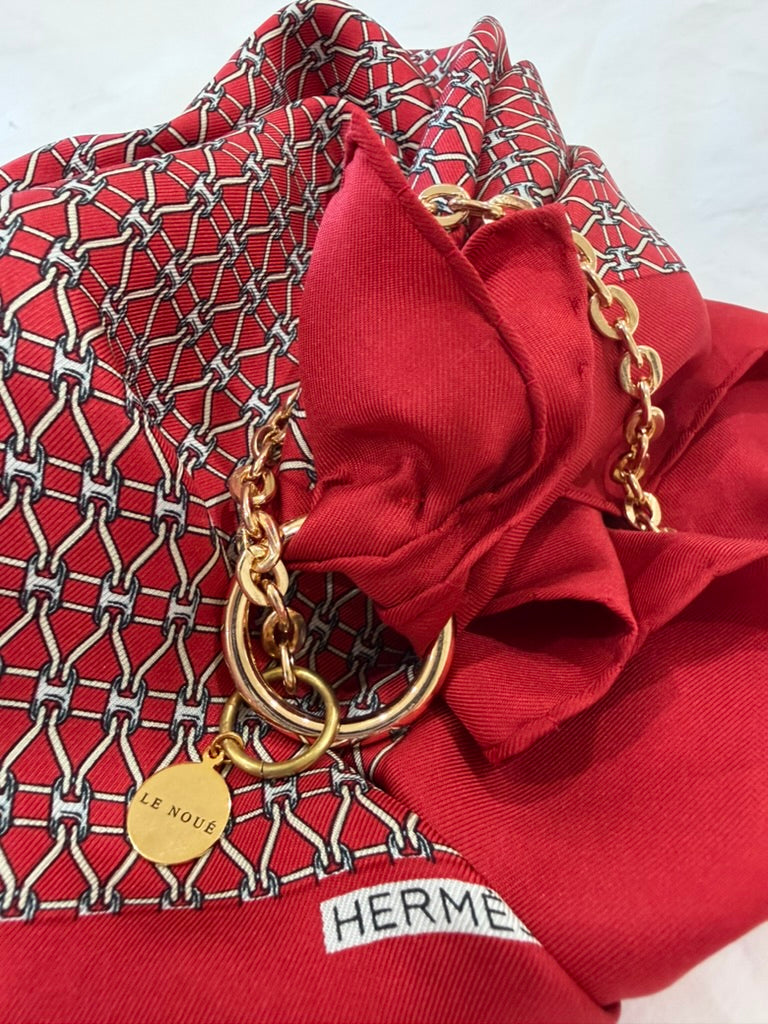 Le Noué — Vintage Hermès Silk Petite, Equestrian