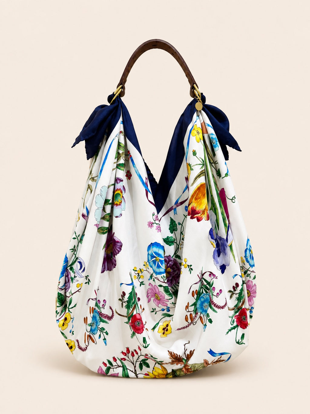 Le Noué — Vintage Gucci Silk Carré, Flora