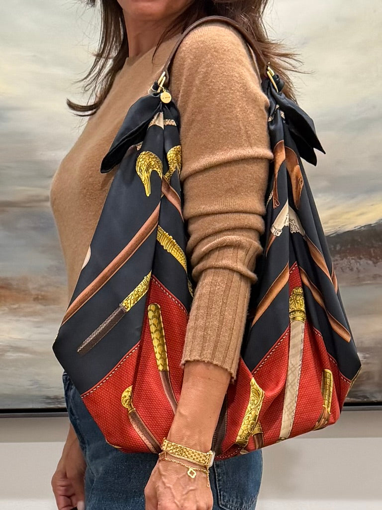 Le Noué — Vintage Hermès Silk Carré, Cannes et Pommeaux
