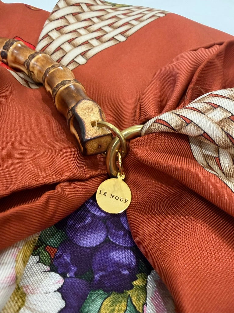 Le Noué — Vintage Gucci Silk Carré, Wreath & Wicker