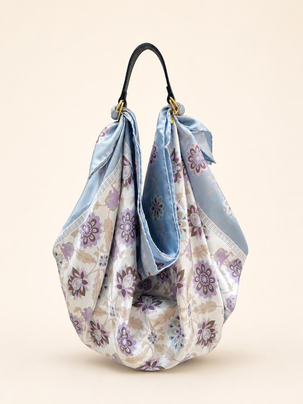 Le Noué — Vintage Loewe Silk Carré, Lotus Floral