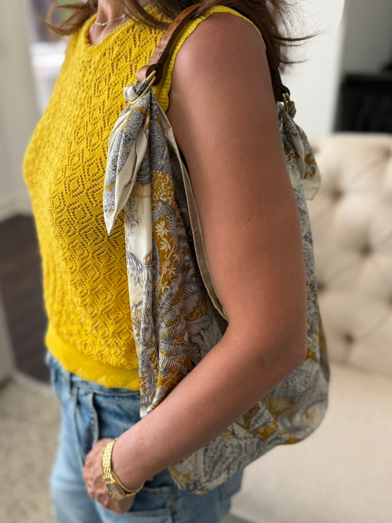 Le Noué — Silk Carré, Grey & Gold