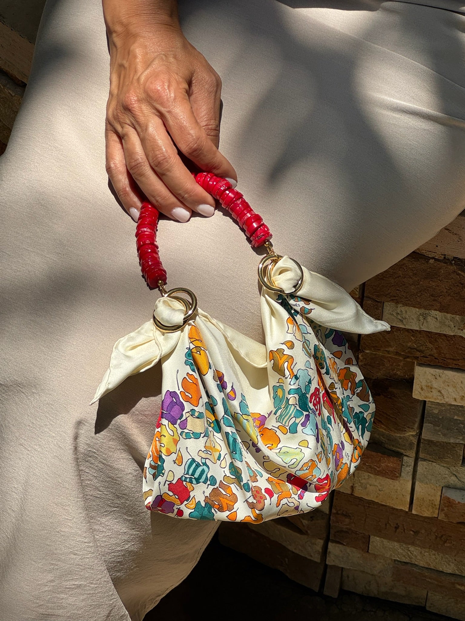 Le Noué — Vintage Hermès Silk Petite, La Ronde des Jockeys