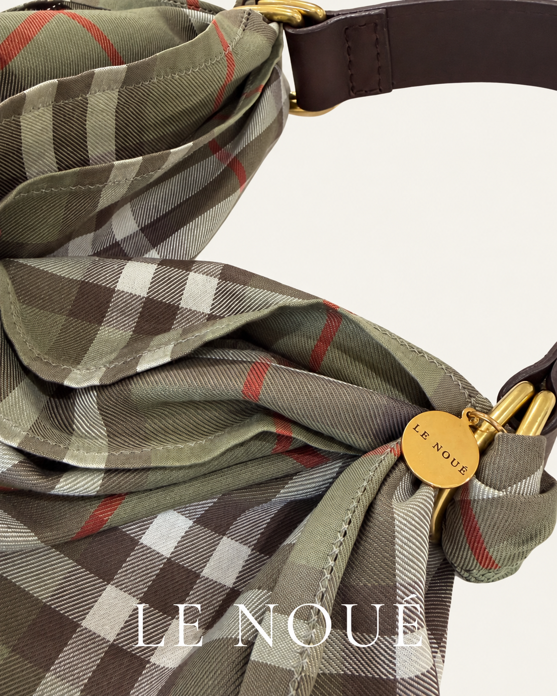 Le Noué — Vintage Burberry Silk Petite, Nova Check